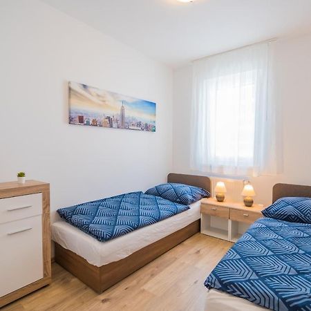 Gemini Apartments Siofok I., Iii. Extérieur photo
