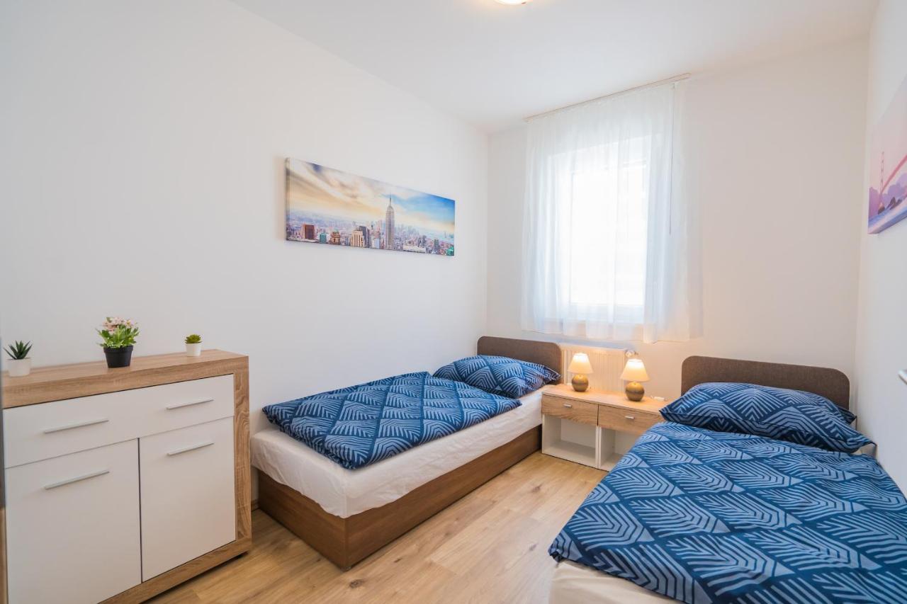 Gemini Apartments Siofok I., Iii. Extérieur photo