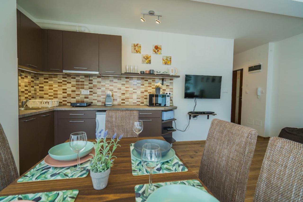 Gemini Apartments Siofok I., Iii. Extérieur photo