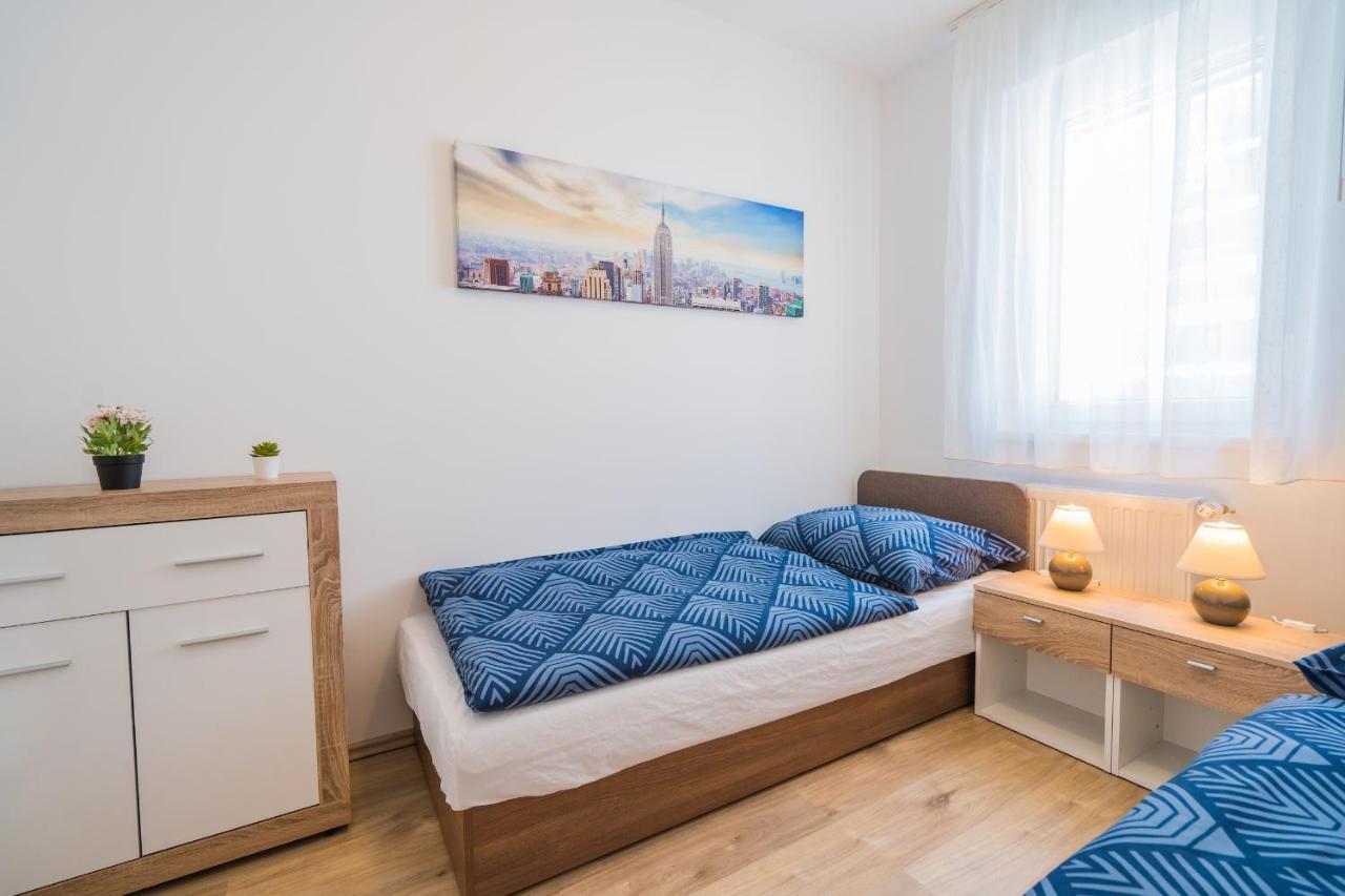 Gemini Apartments Siofok I., Iii. Extérieur photo