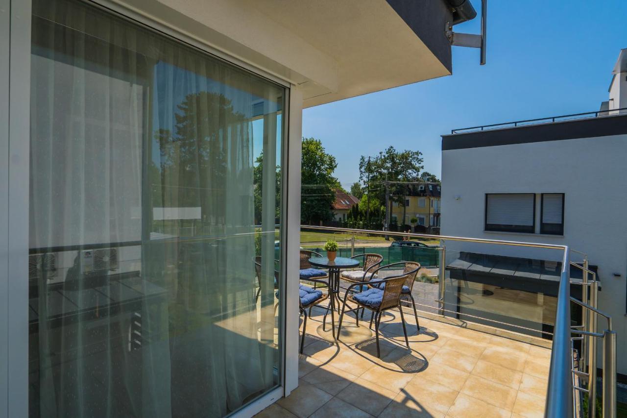 Gemini Apartments Siofok I., Iii. Extérieur photo